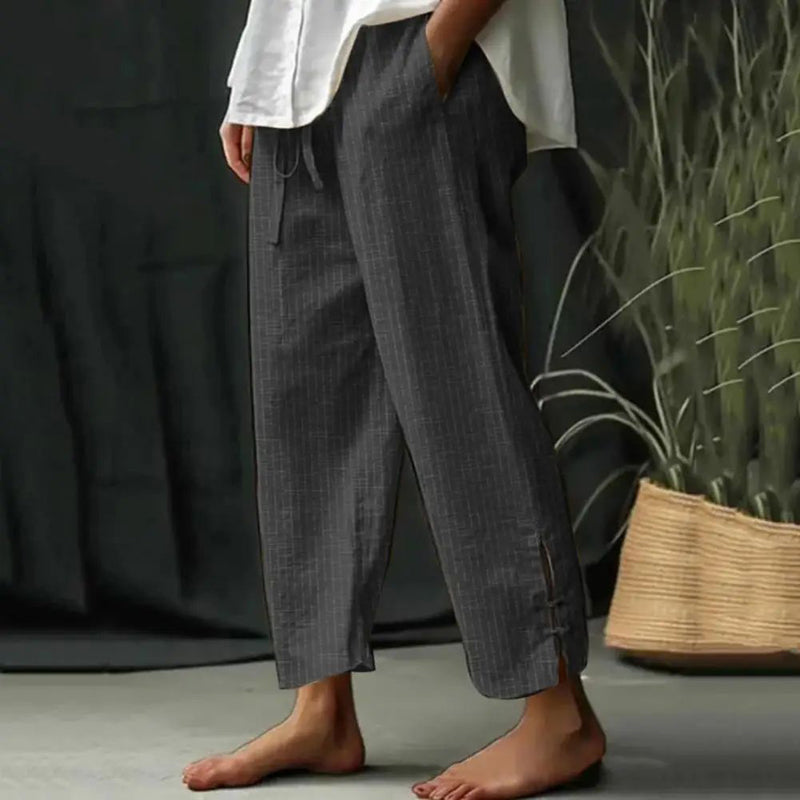 Soleil | Textured Relaxed Fit Cropped Trousers