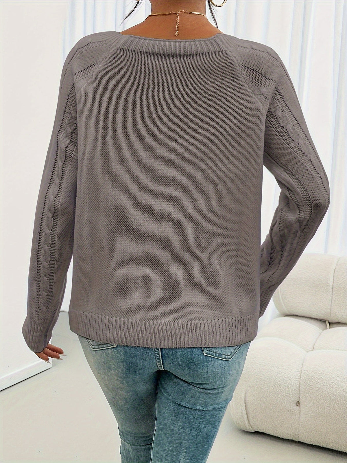Corentine | Cable Knit Button Sweater