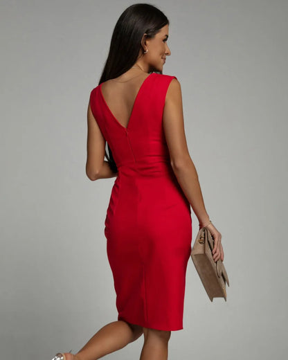 Alveria | Elegant Ruched Midi Dress
