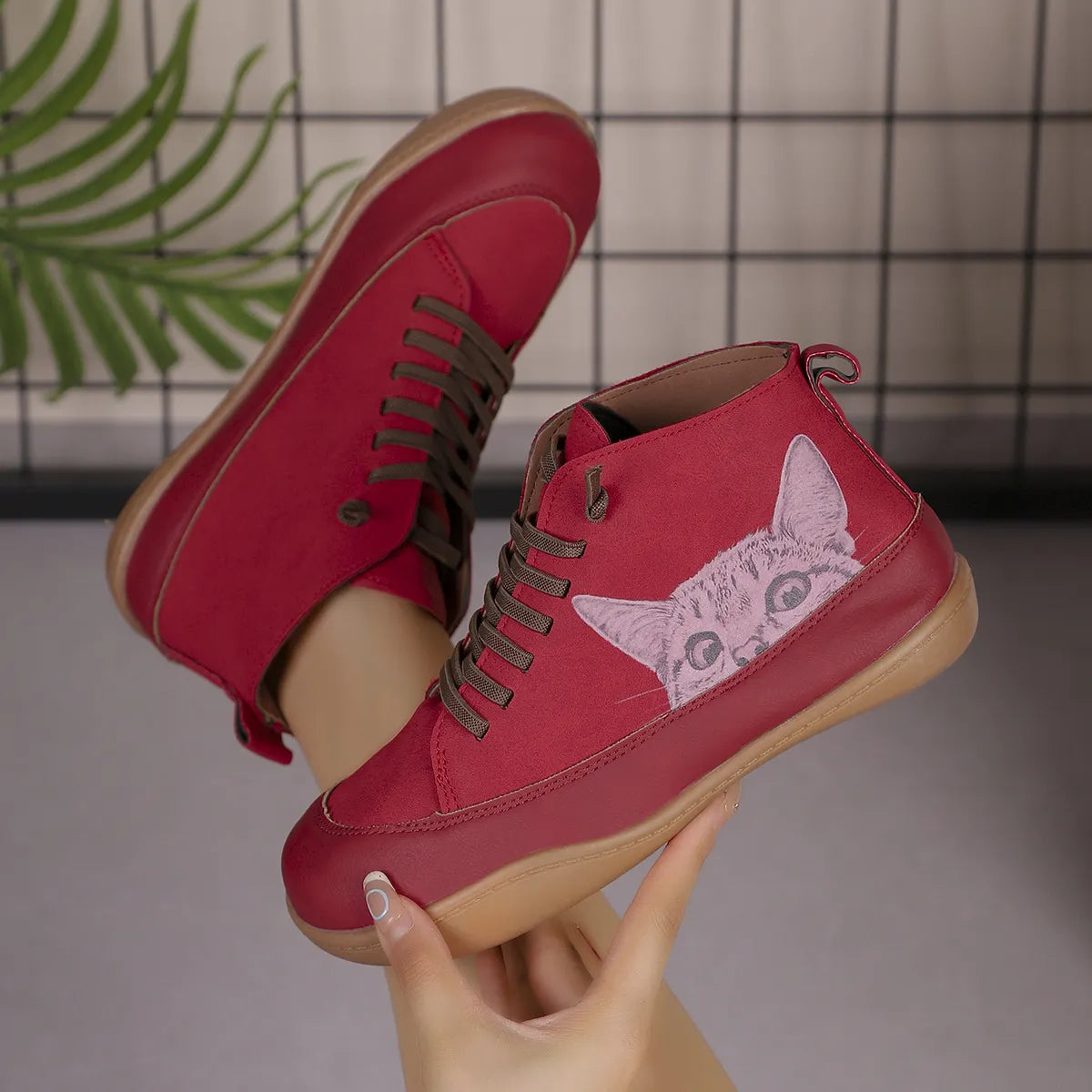 Zelmira | Cat Detail Lace Up Ankle Shoes