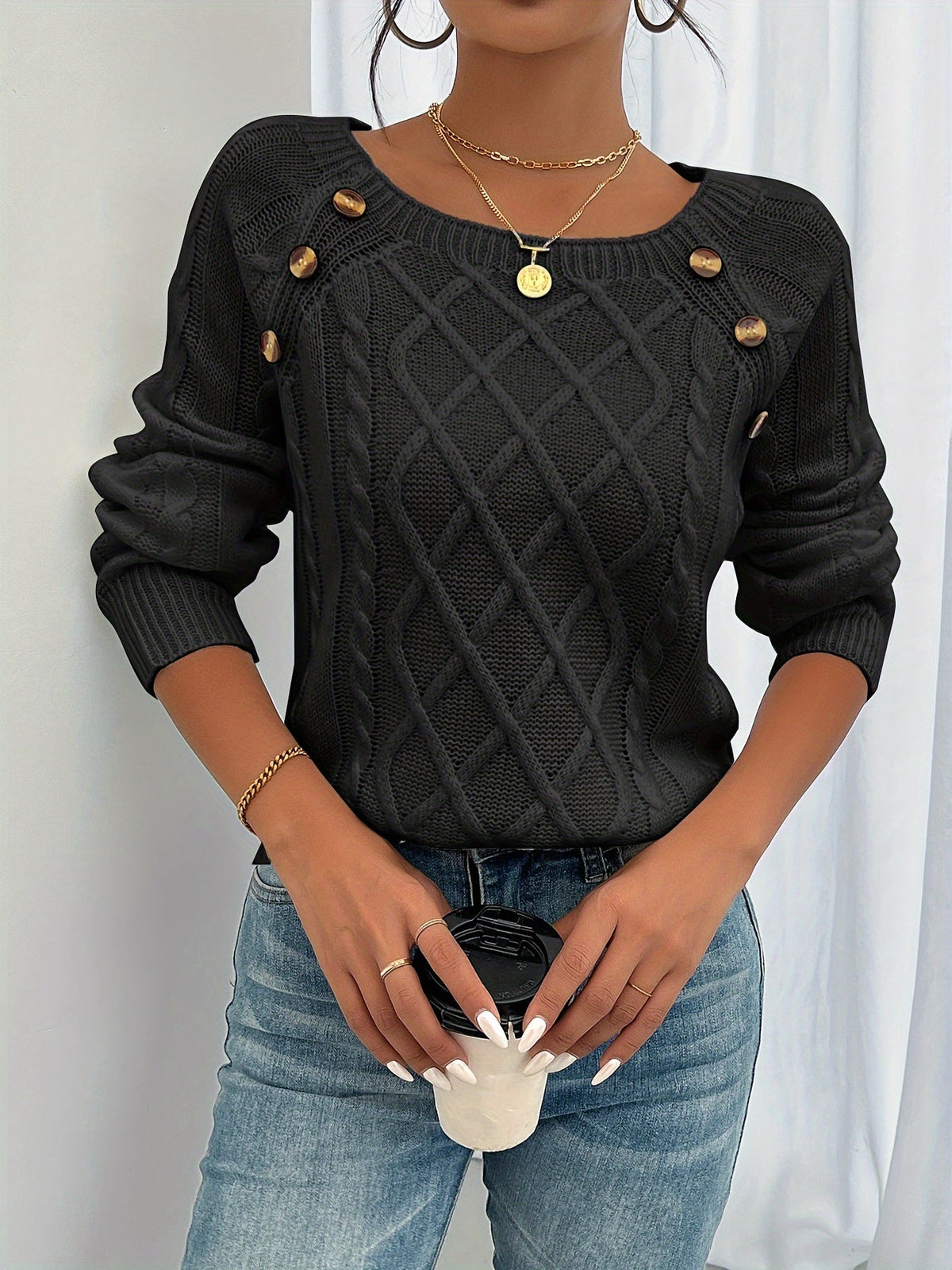 Corentine | Cable Knit Button Sweater