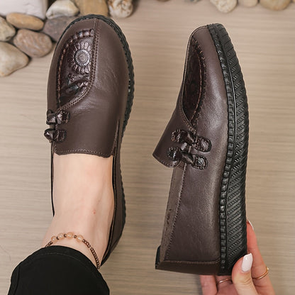 Pavelle | Embroidered Round Toe Comfort Shoes