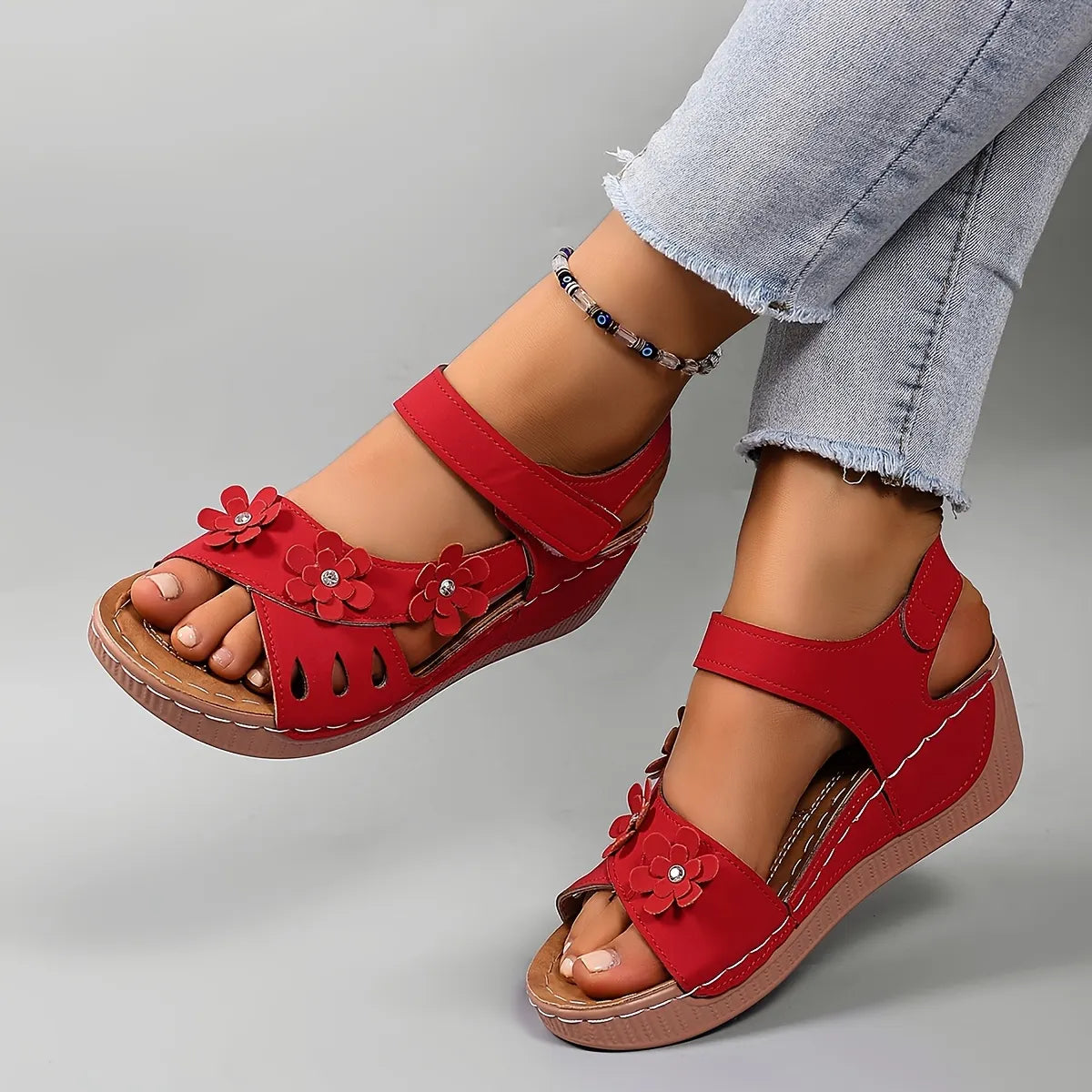 Delavelle | Cushioned Flower Wedge Sandals