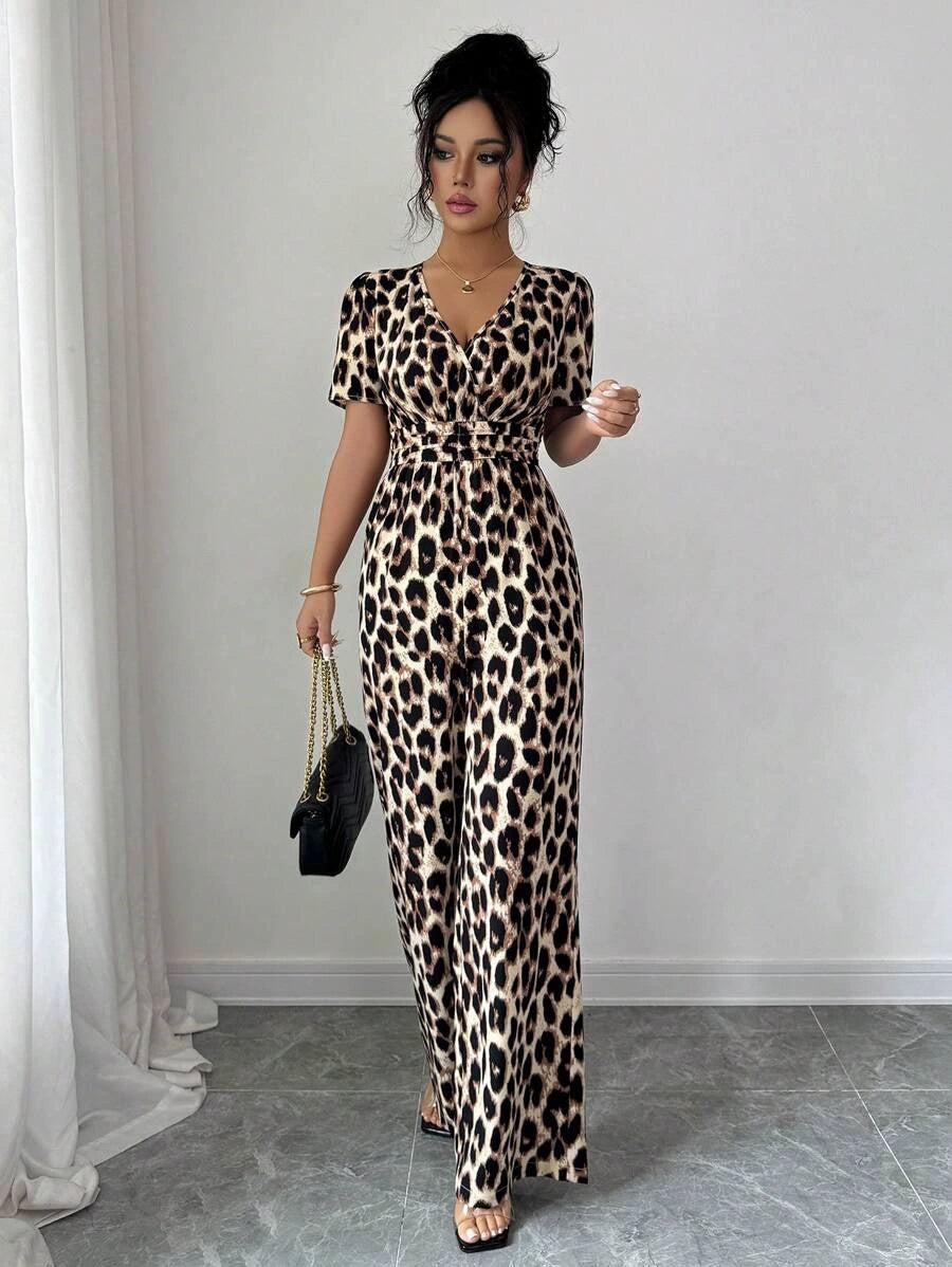 Valesse | Flattering Leopard Print Jumpsuit