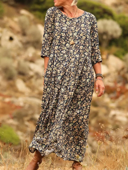 Mirevalda | Flowy Pleated Maxi Dress