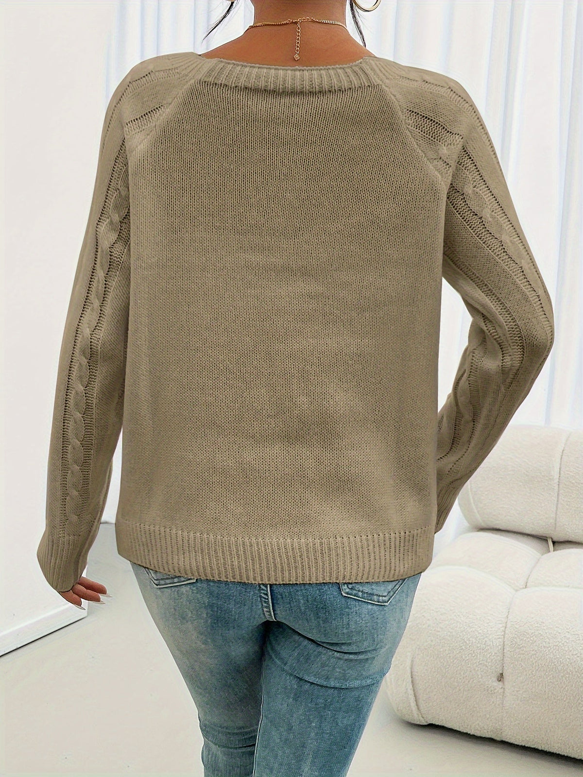Corentine | Cable Knit Button Sweater
