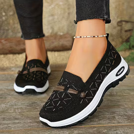 Varelle | Knit Slip On Walking Shoes