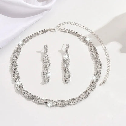 Orlennia | Radiant Twist Necklace Set