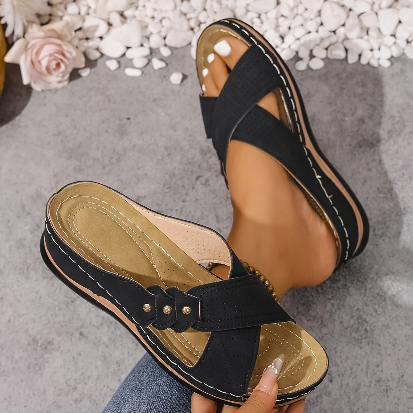 Velthoria | Cross Strap Comfort Sandals