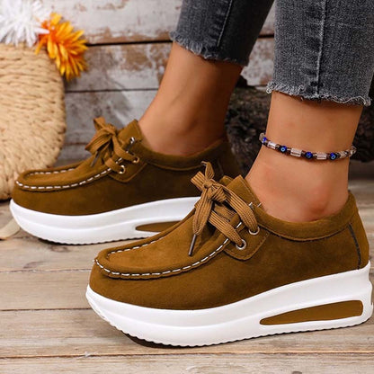 Uma | Cushioned Platform Lace Up Shoes