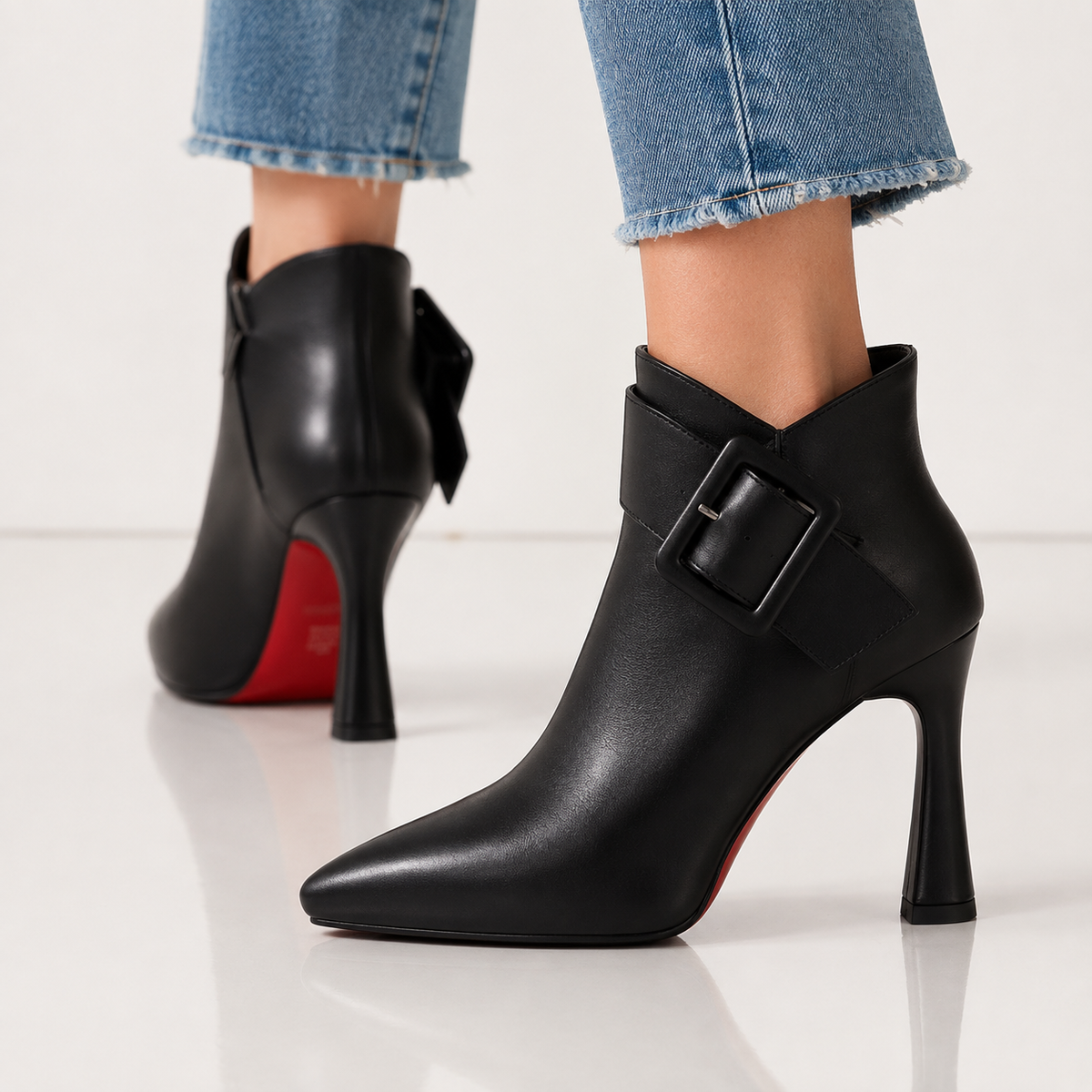 Yvelora | Elegant Buckle Detail Ankle Boots