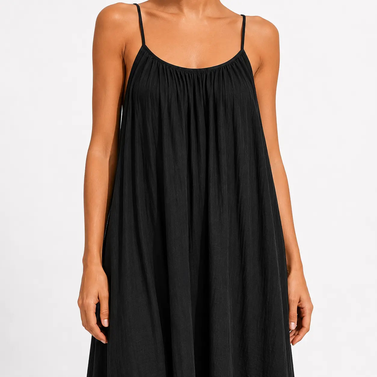 Vespera | Flowy Strappy Maxi Dress