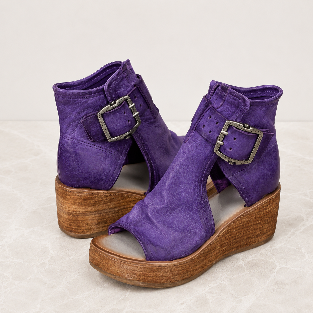 Hadrielle | Cutout Platform Sandals