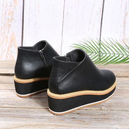 Celandria | Lightweight Wedge Comfort Boots