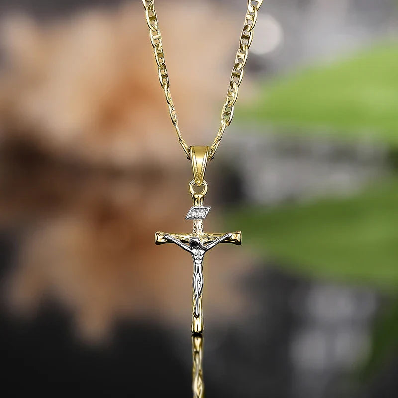 Bayford | Gleaming Cross Pendant Necklace