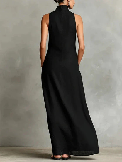 Jessenia | Minimalist Pocket Maxi Dress