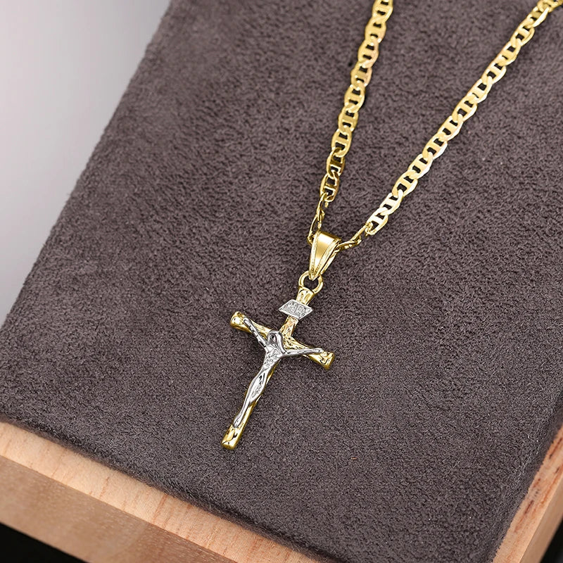 Bayford | Gleaming Cross Pendant Necklace