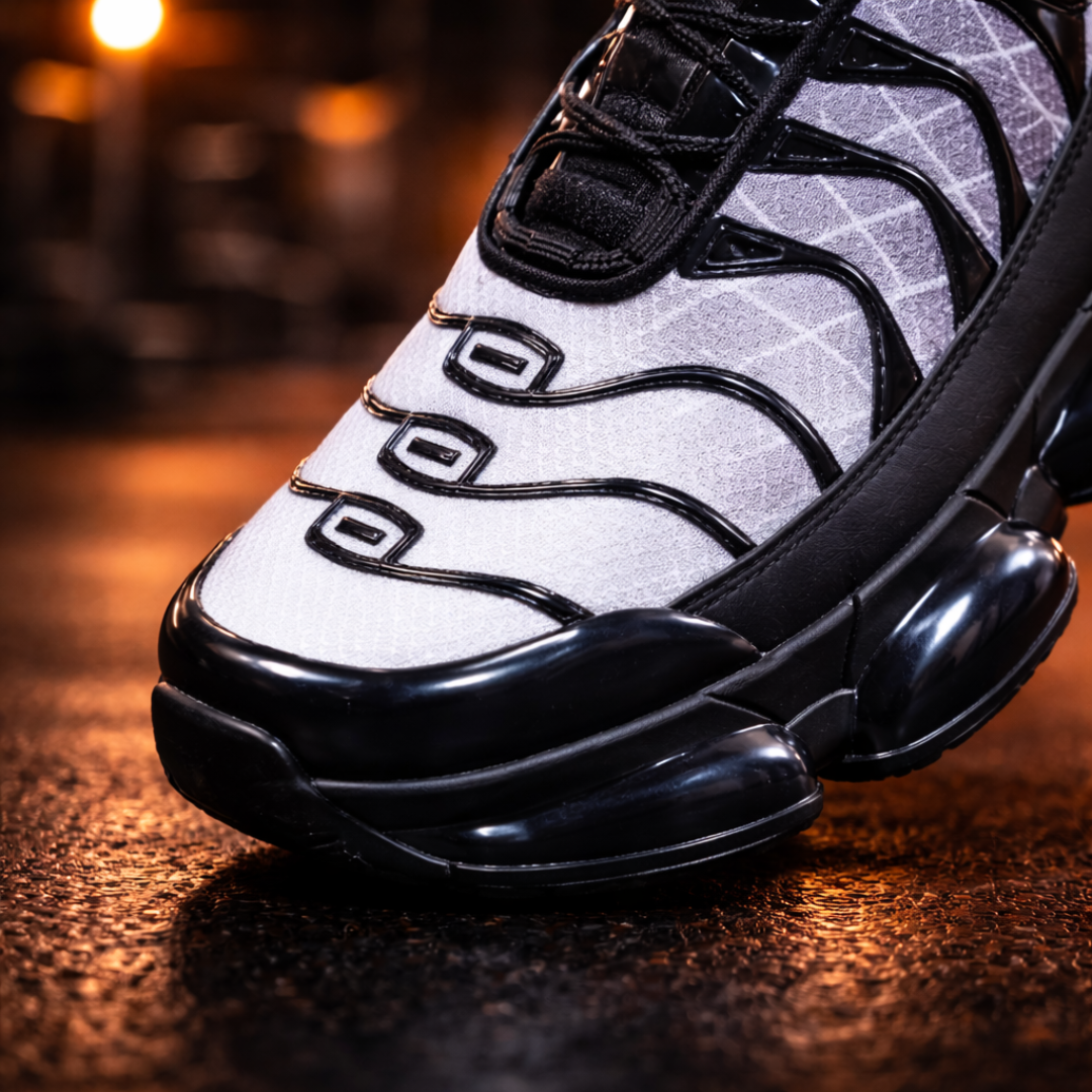Zypheron | Mesh Panel Running Sneakers