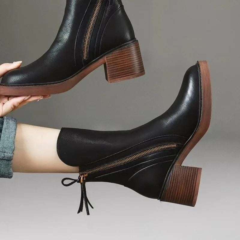 Lilias | Classic Zip Detail Ankle Boots