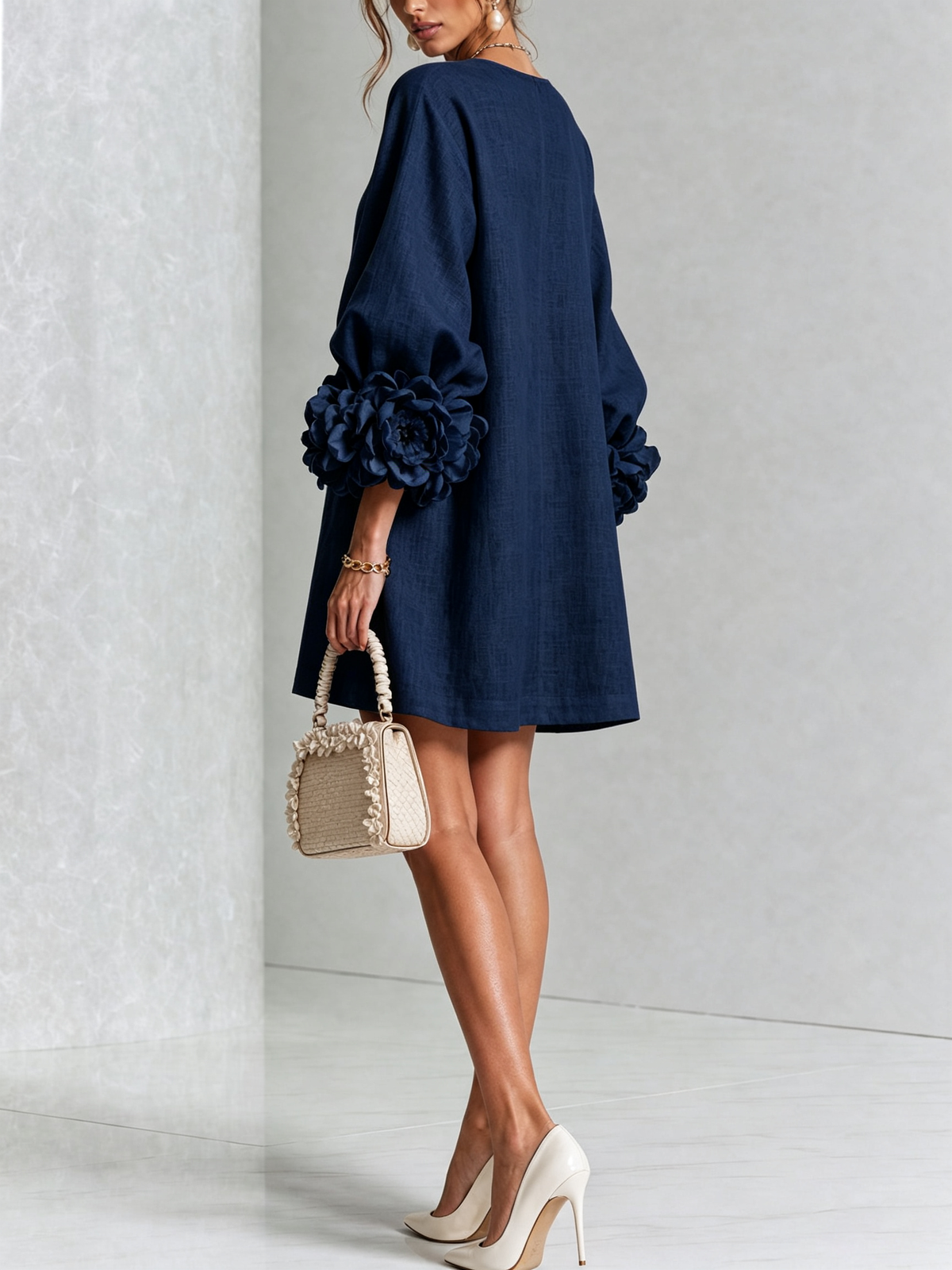 Briovelle | Statement Sleeve Shift Dress