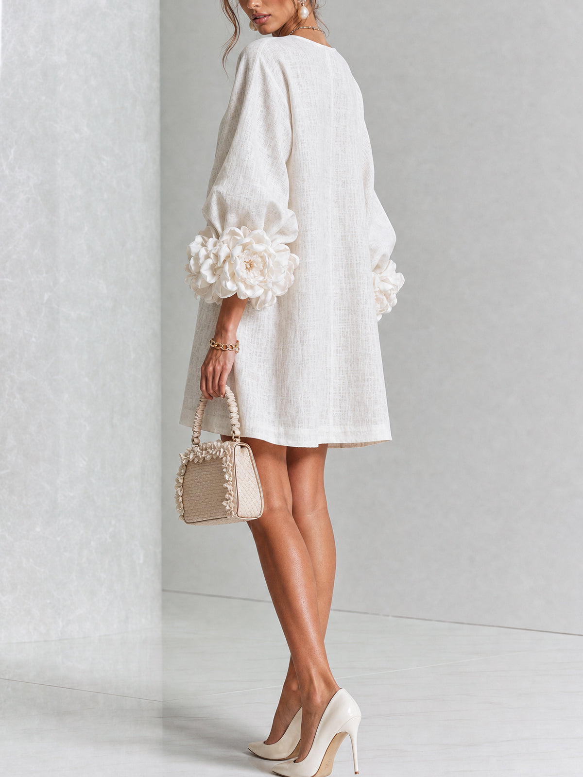 Briovelle | Statement Sleeve Shift Dress