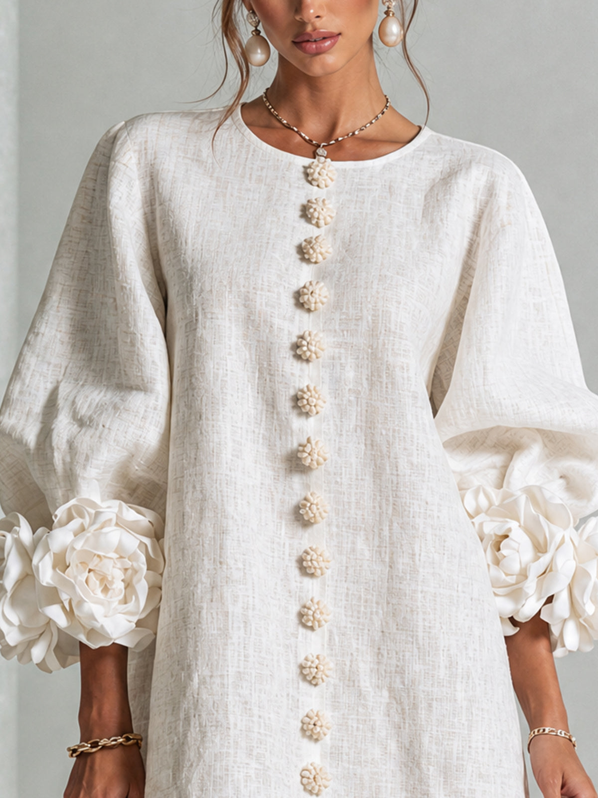 Briovelle | Statement Sleeve Shift Dress