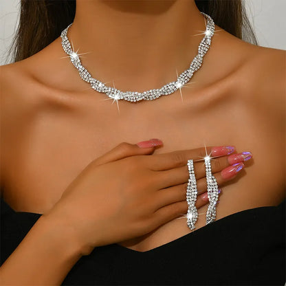 Orlennia | Radiant Twist Necklace Set