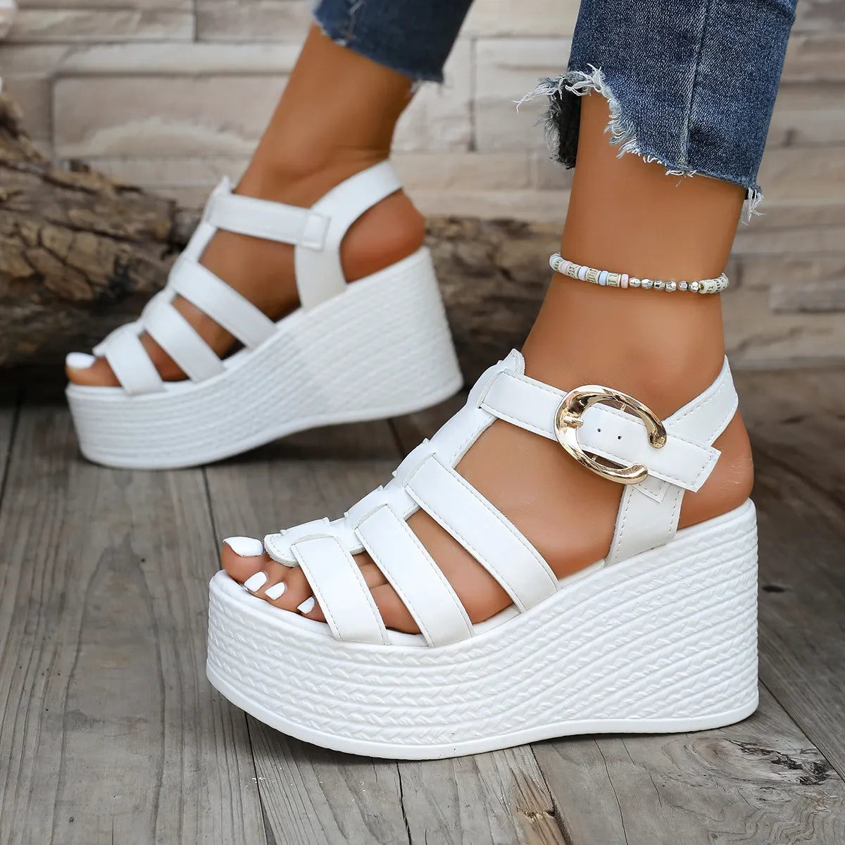 Olivara | Lightweight Platform Strap Sandals