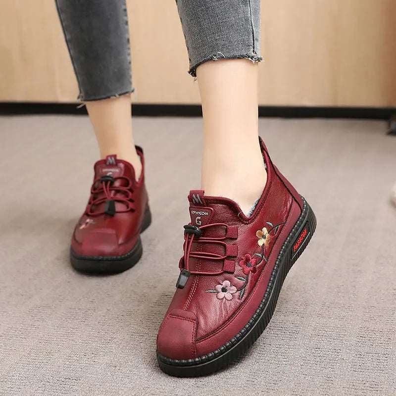 Waverly | Floral Detail Fleece Lined Ankle Shoes