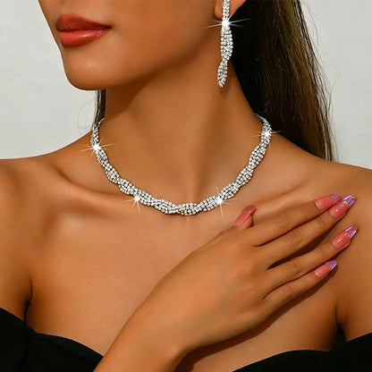 Orlennia | Radiant Twist Necklace Set