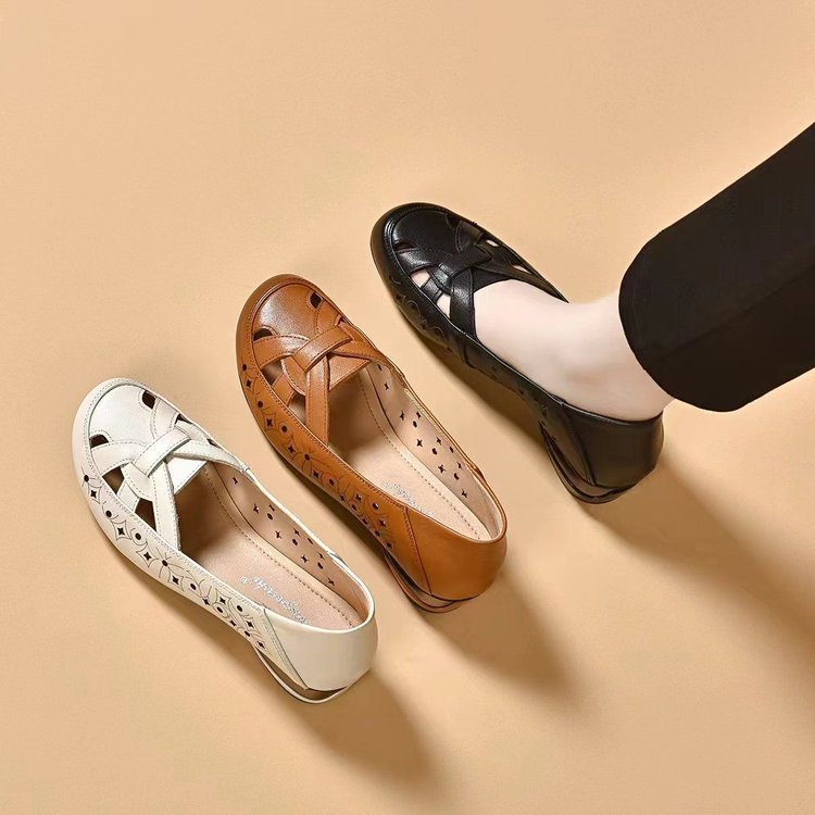 Lunaria | Patterned Slip On Shoes