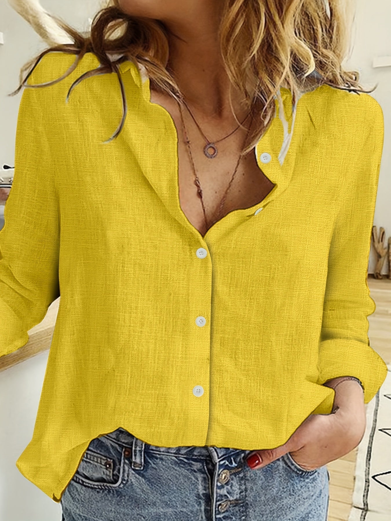 Urielle | Scalloped Collar Button Blouse