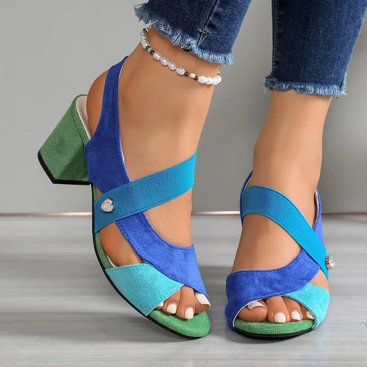 Zyvelle | Cross Strap Block Heel Sandals