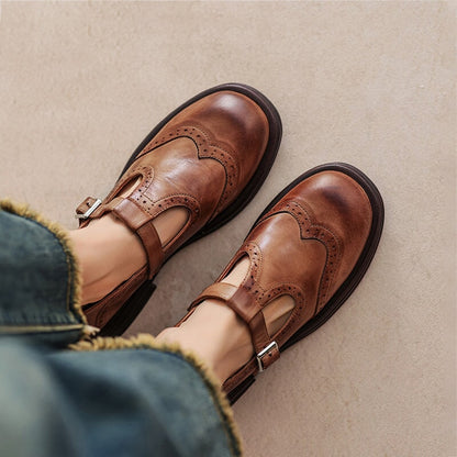 Oswina | Vintage Buckle Mary Jane Shoes